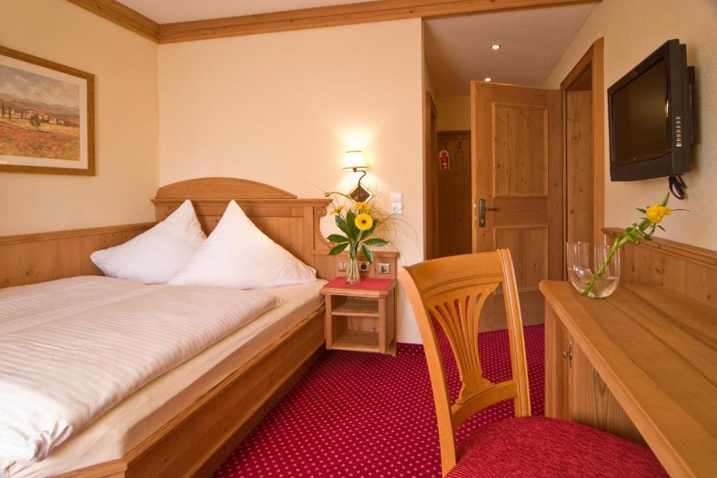 Huber Hotel Tramserhof Landeck Rom bilde
